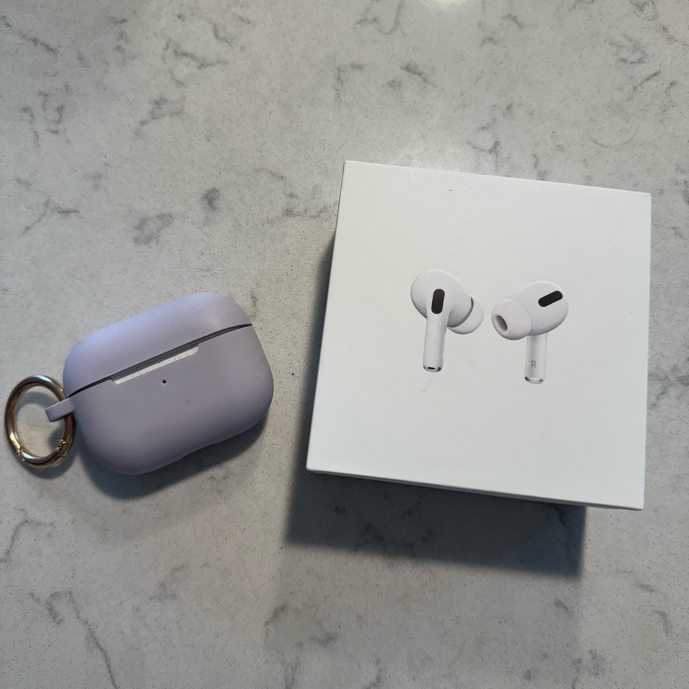 AirPod pros with lilac wireless charging case